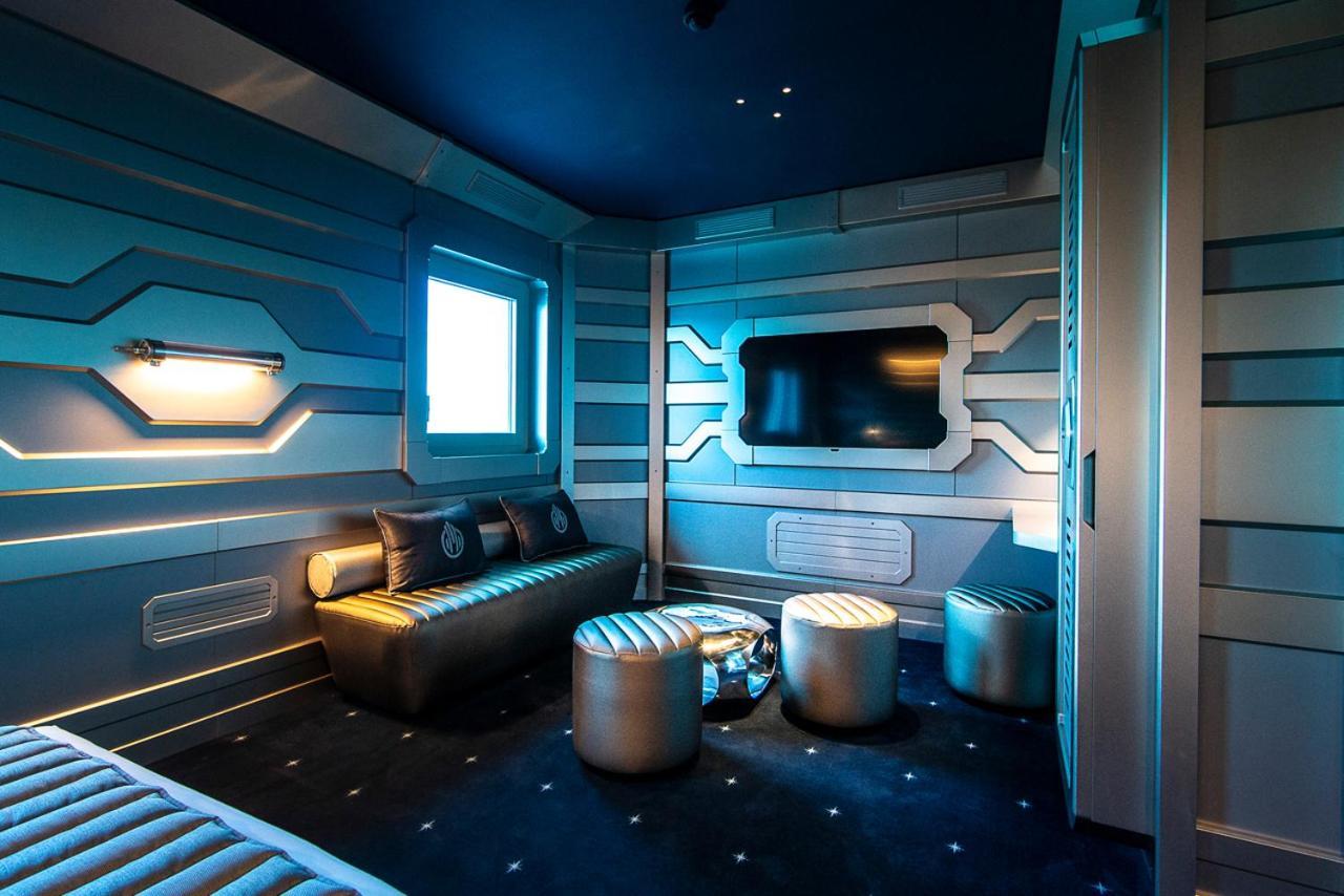 Hotel Station Cosmos ชาสเซเนย-ดู-ปัวตู ภายนอก รูปภาพ